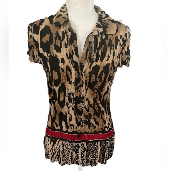 Sunny Leigh Woman Leopard Print Blouse Sz PM  Short Sleeve Shear - Picture 1 of 4